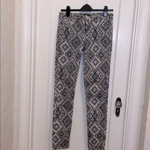 Black & white patterned skinny jeans